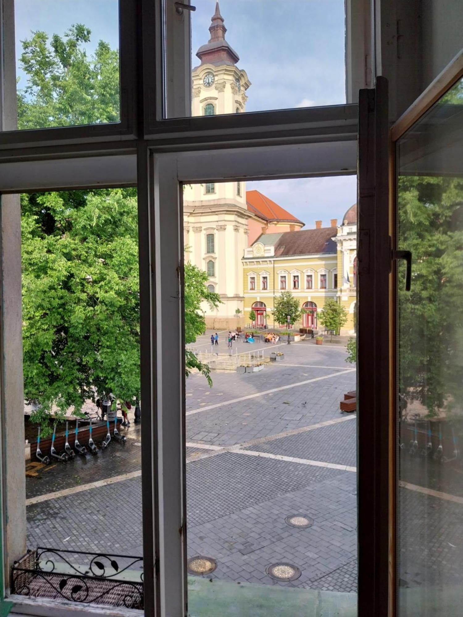 Anna Apartman *